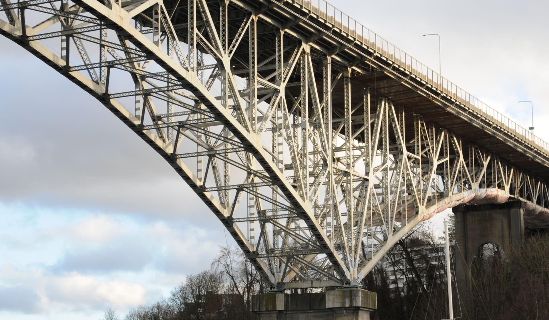 Aurora Bridge (SR 99) - Argosy Cruises